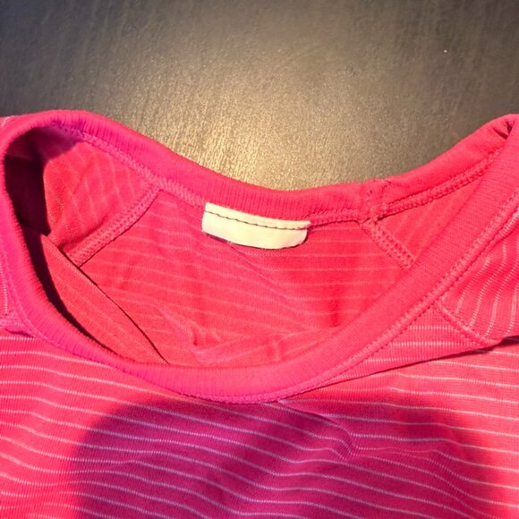 Athleta Girl Pink/Purple Power Up Midi Tee Size M/8-10 Like New - Picture 2 of 3